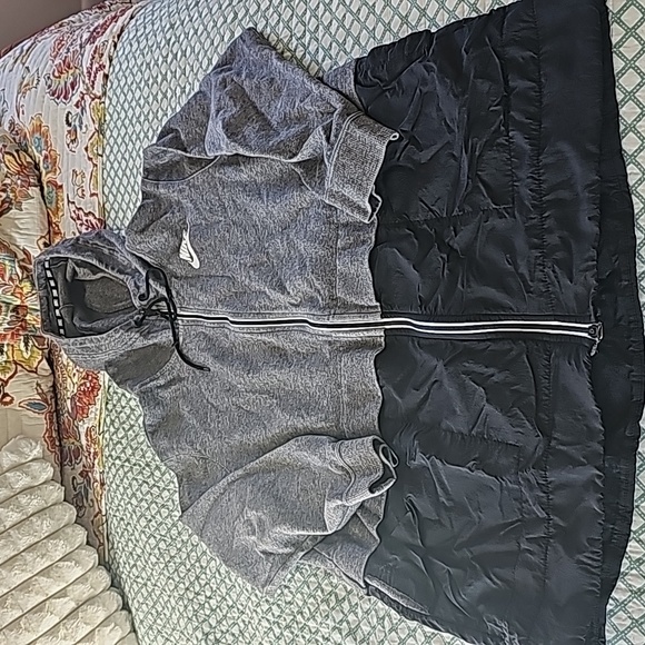 Nike jacket - Picture 9 of 9